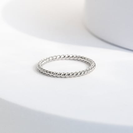 Stříbrný propletený prsten Twisty