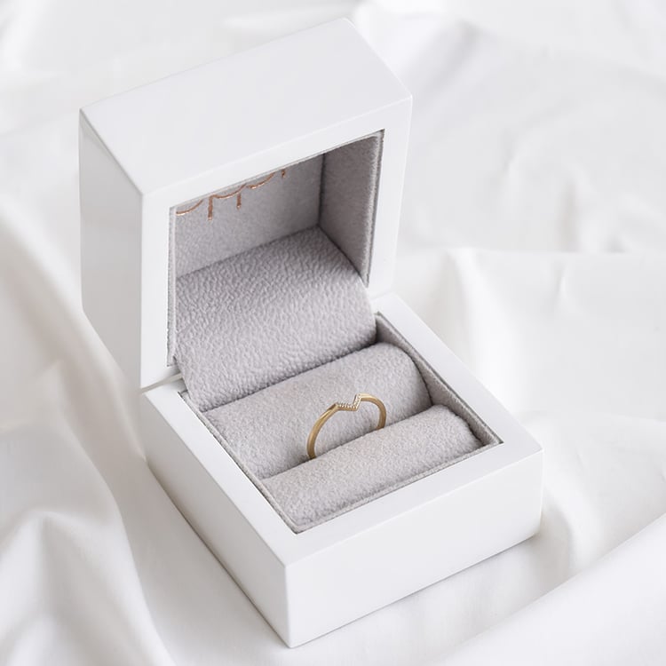 Vykrojený snubní prsten 93870