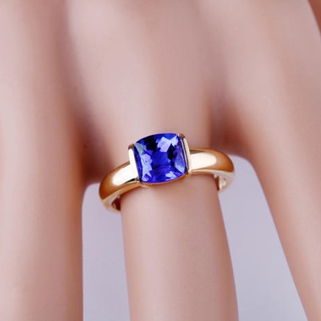 Zásnubní prsten s tanzanitem 3691