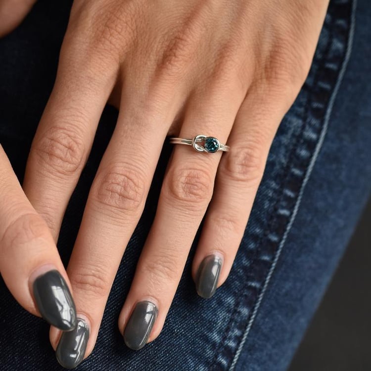 Zlatý zásnubní prsten 3918