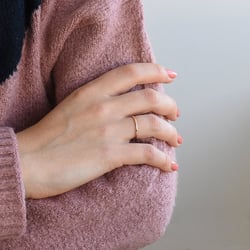 Zlatý prsten s jemnými diamanty Olive