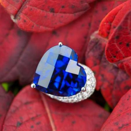 Safíry v náhrdelníku 14381