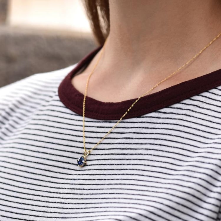 Safírový náhrdelník ze žlutého zlata 45554