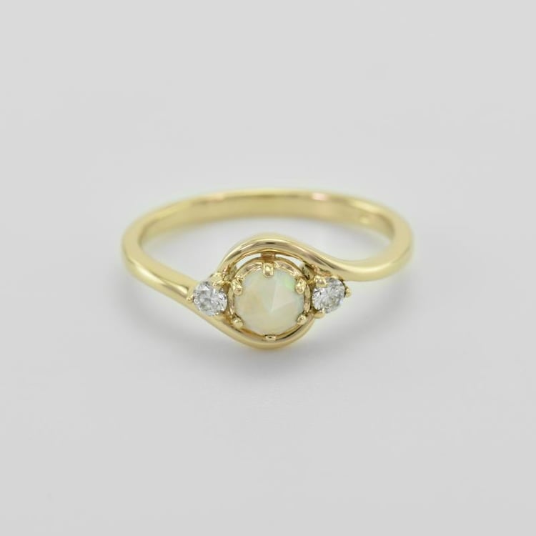 Opálový zlatý prsten 42307