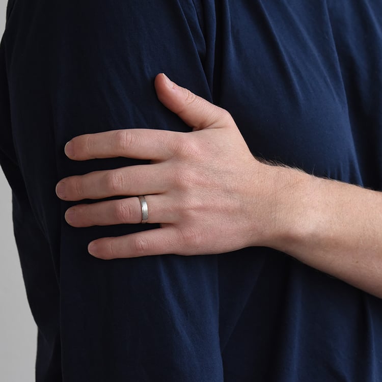 Pánský zlatý snubní prsten 75135