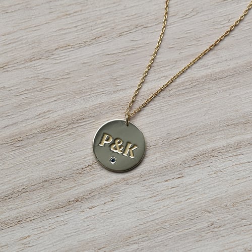 Zlatý přívěsek s modrým diamantem a gravírem dle vaší volby Cassius