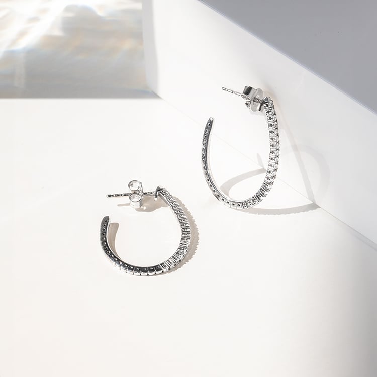 Zlaté flexi půlkruhové náušnice s lab-grown diamanty Dunst 142092