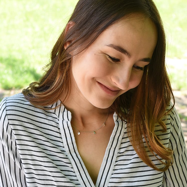 Stříbrný náhrdelník s drobnými kapkami Lucie 82099