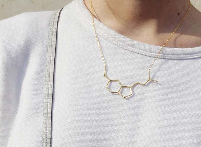 Pozlacený náhrdelník 10044