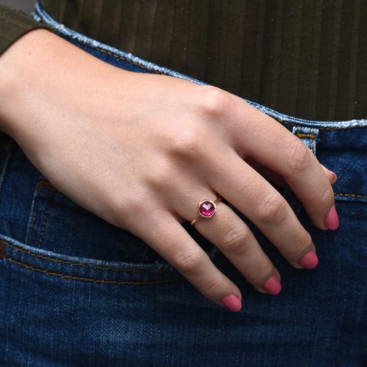 Zlatý rubínový prsten 49699