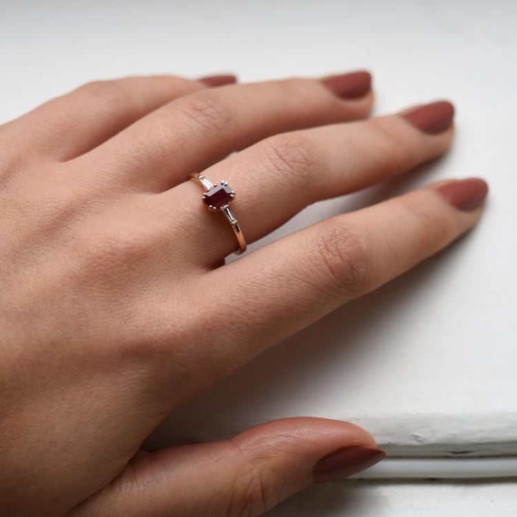 Rubínový zlatý prsten 10170