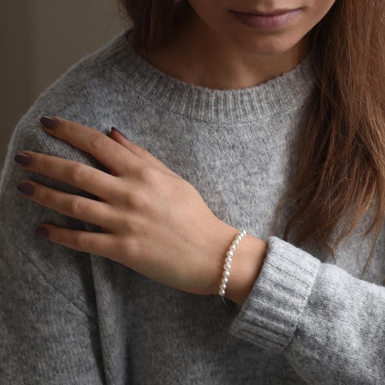 Perlový náramek ze stříbra 50701