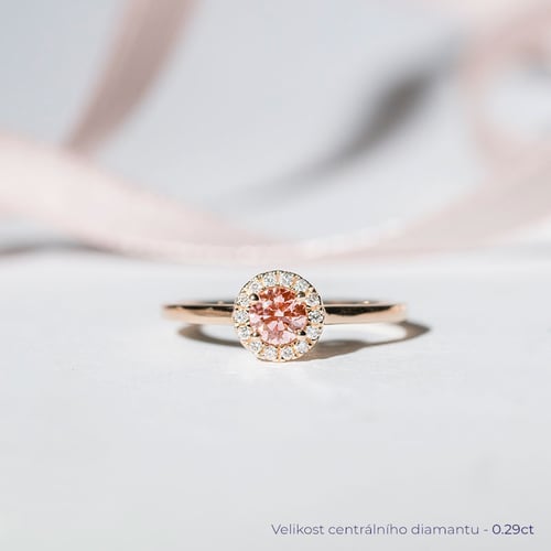 Halo prsten s certifikovaným fancy pink lab-grown diamantem Cassidy