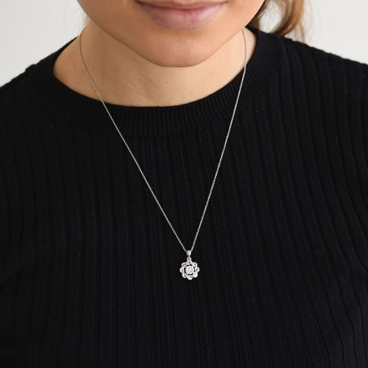 Zlatý květinový náhrdelník s diamantmi 59039