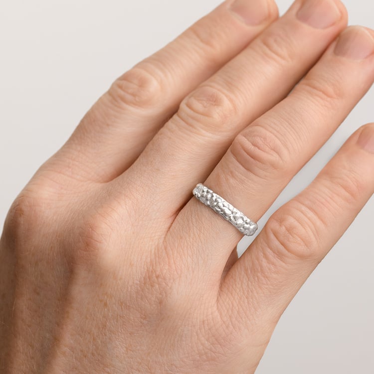 Zlaté snubní prsteny s atypickým povrchem Jane 153896