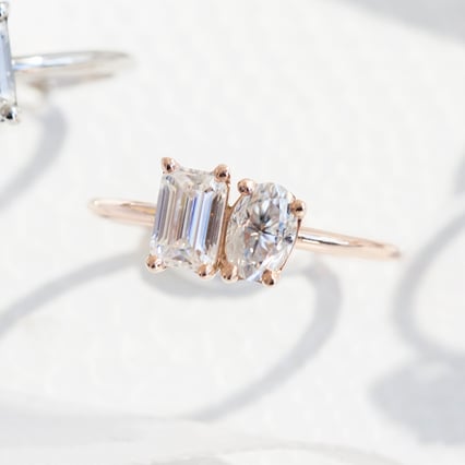 Zásnubní prsten Toi et Moi s moissanity Luca