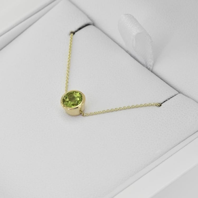 Stříbrný náramek s olivínem Arleth 103143