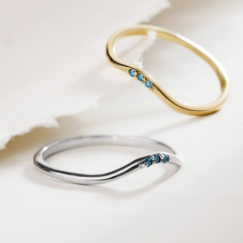 Stříbrný prsten se třemi modrými diamanty Cason