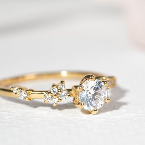 Romantický zásnubní prsten s lab-grown diamanty Therese