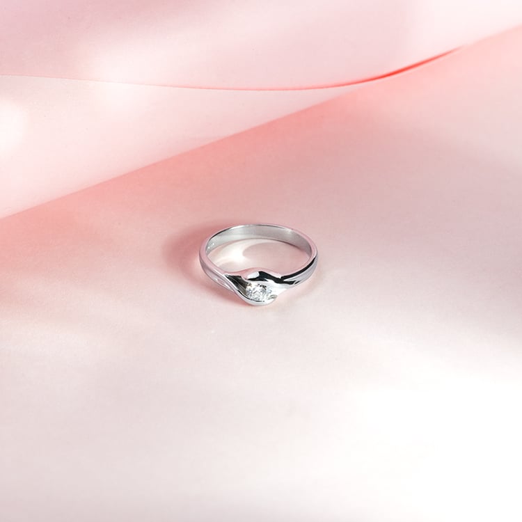 Zlatý zásnubní prsten s ČGL certifikovaným lab-grown diamantem Aliena 151491