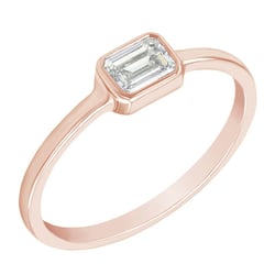 Zásnubní prsten s emerald diamantem Sade