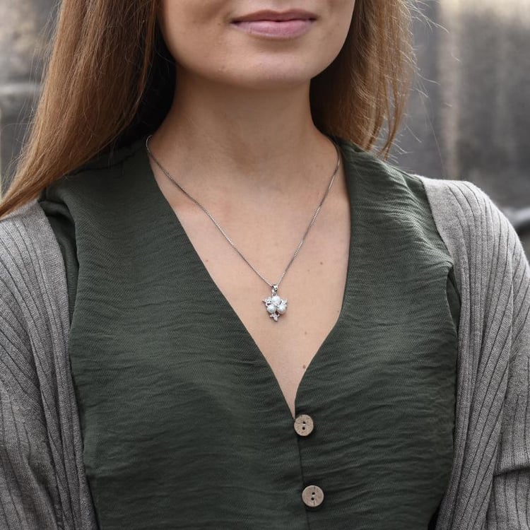 Stříbrný perlový náhrdelník 49151