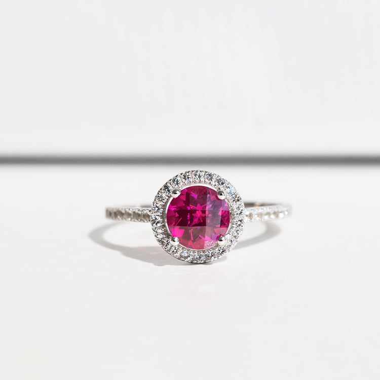 Zlatý prsten v halo stylu s rubínem a topazy Maala 114339