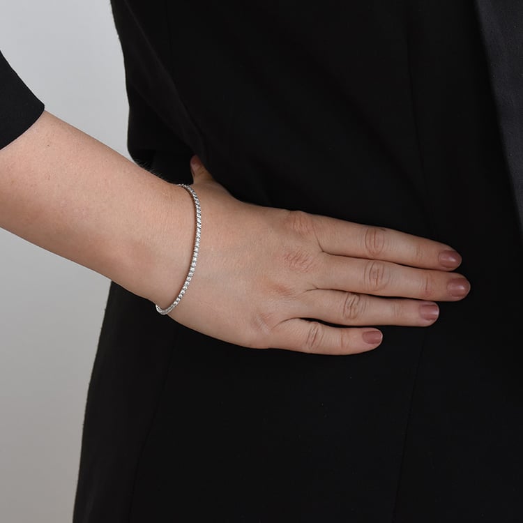 Elegantní stříbrný náramek s diamanty Laurel 107952