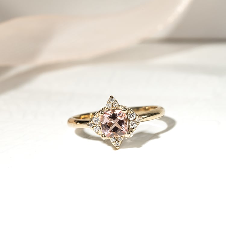 Prsten s morganitem a diamanty Ethany 127112