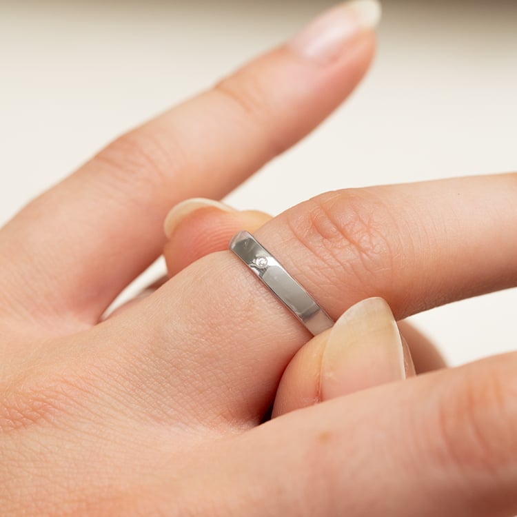 Komfortní snubní prsten z bílého zlata Stanista 143924