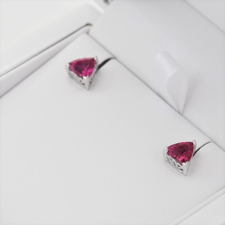 Stříbrné napichovací náušnice 106400