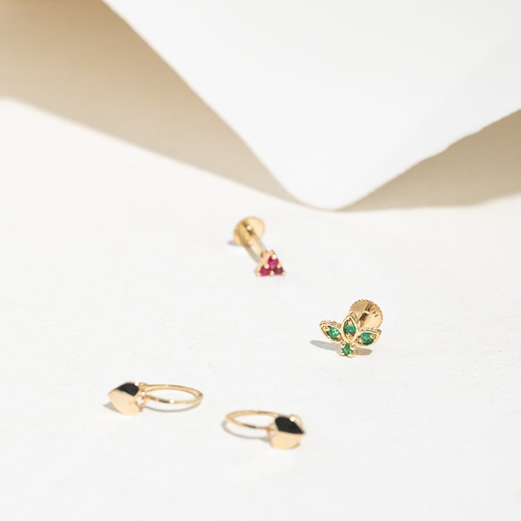 Zlaté dětské náušnice se srdíčky Angie 123125