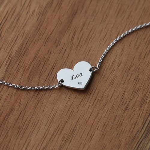 Zlatý srdcový náramek s gravírem a diamantem Nikole