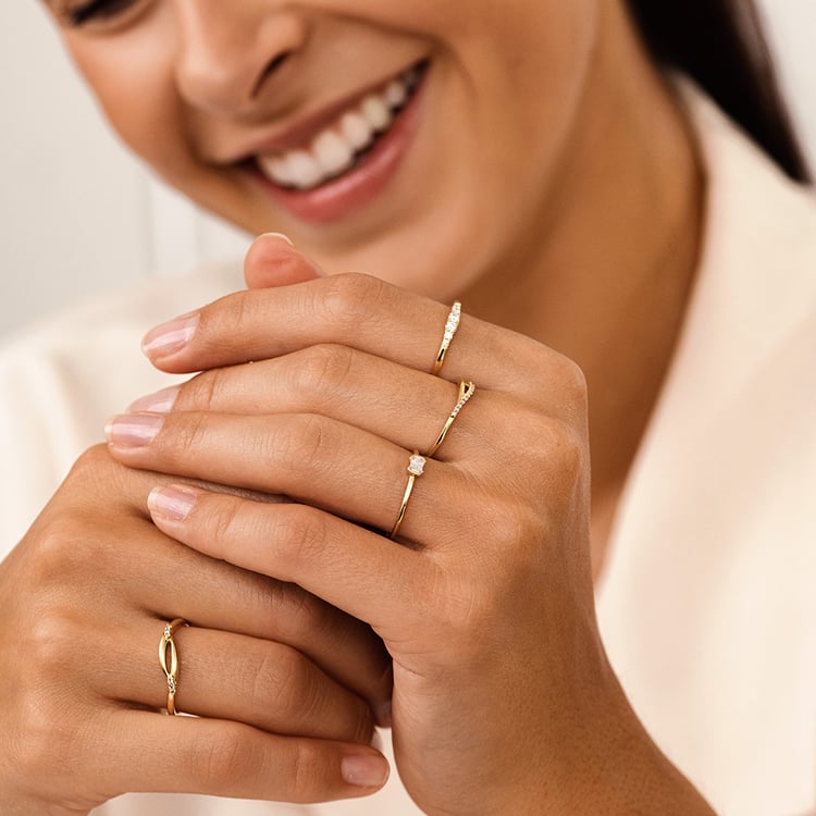 Minimalistický prsten ze stříbra s lab-grown diamanty Ingvar 162967