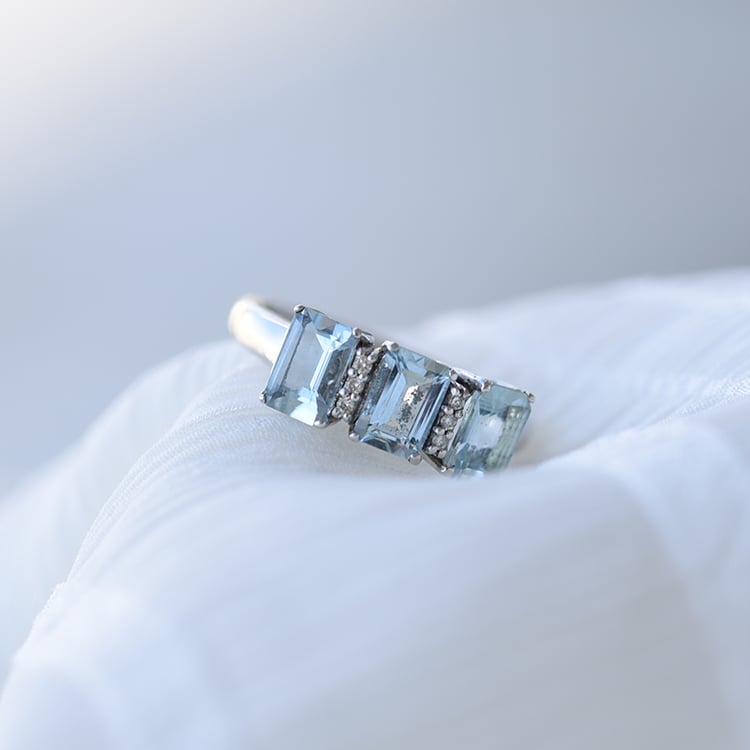 Zlatý prsten s akvamaríny 61474