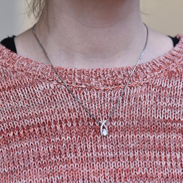 Akvamarín v přívěsku 28387