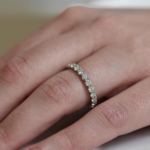 Platinový eternity prsten s diamanty Sykes
