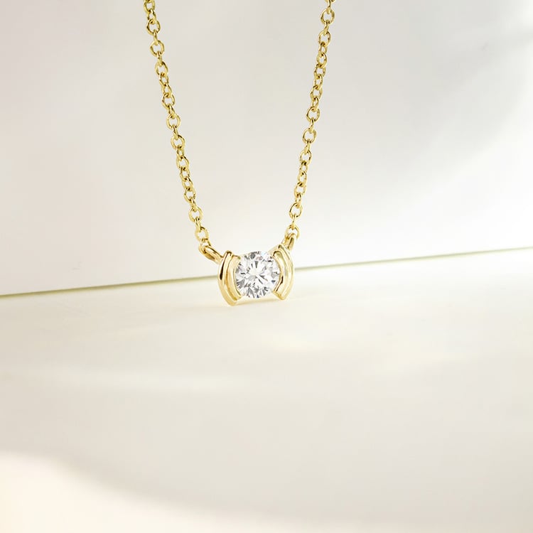 Minimalistický stříbrný přívěsek s diamantem Gosta 161613