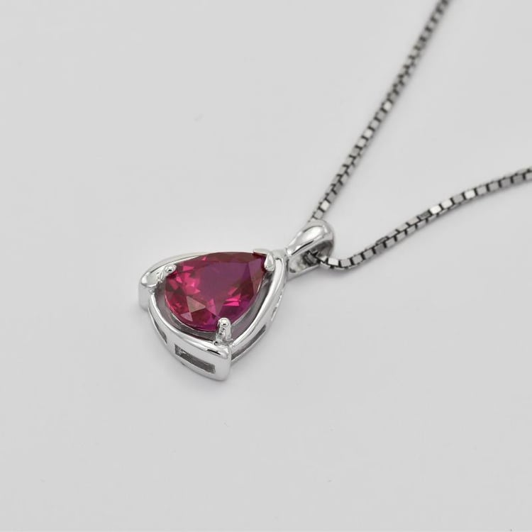 Rubínový náhrdleník 28394