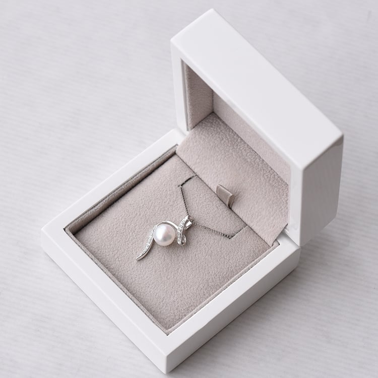 Přívěsek s perlou a diamanty Acanda 135914