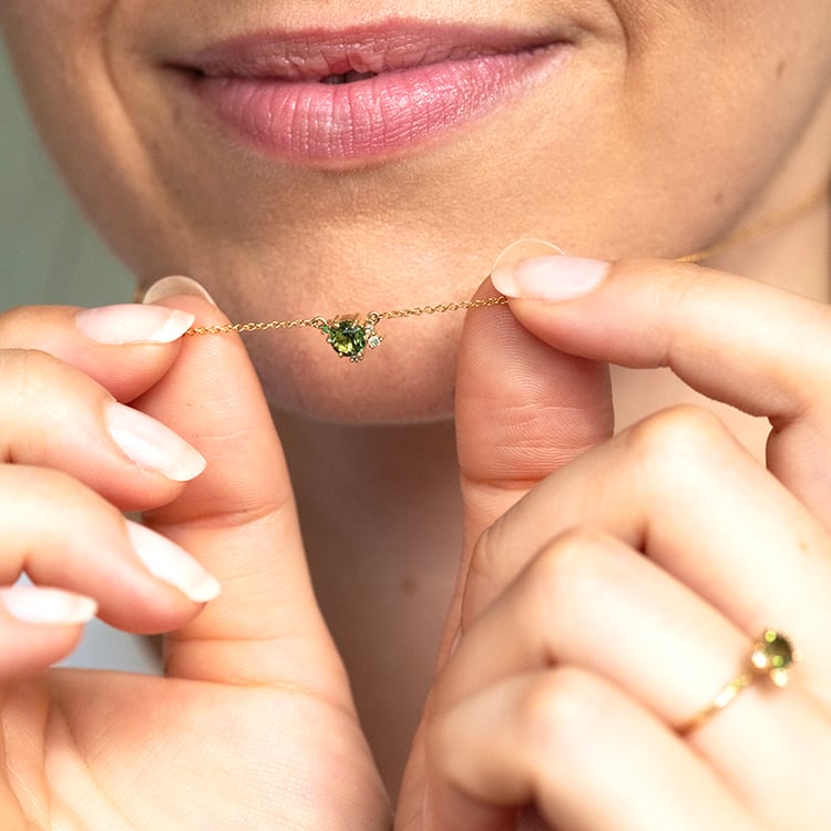 Cluster kolekce šperků s vltavíny, safíry a diamanty Odette 144010