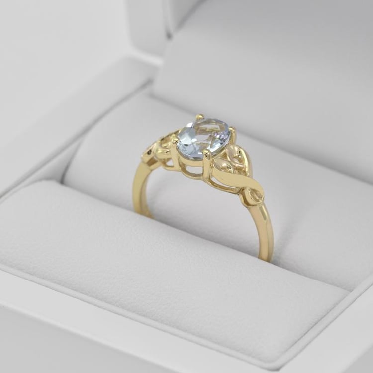 Akvamarínový zlatý prsten 40862