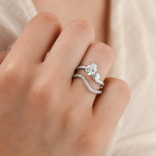 Romantický zásnubní set atypických prstýnků s diamanty Clementine