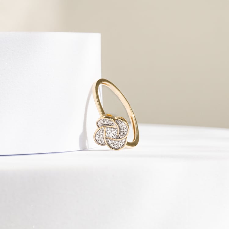 Diamantový prsten ve tvaru květu Tansy 142360