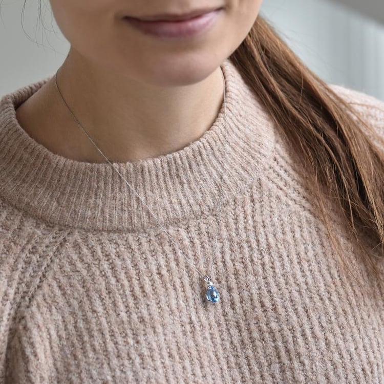 Zlatý náhrdelník s topazovou slzou a diamantem Raulla 13705