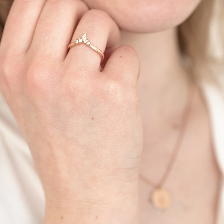 Vykrojený snubní prsten s diamanty Joni 119841