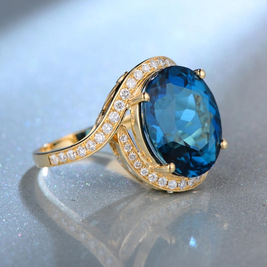 Prsten ze žlutého zlata s topazem a diamanty Alana 5678