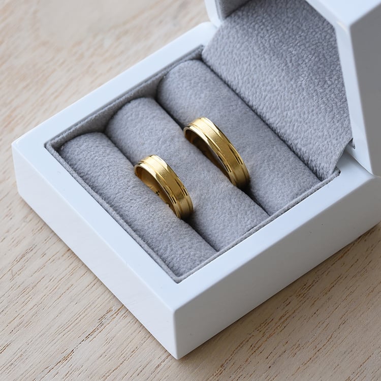 Snubní prsteny s matným a lesklým povrchem 61477