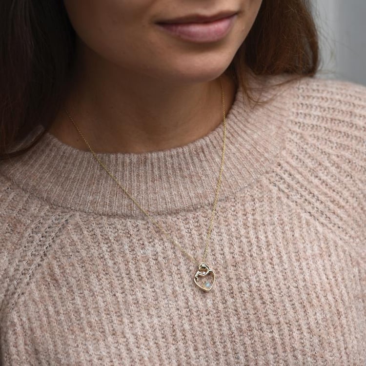 Stříbrný přívěsek matka a dítě s bílým opálem a diamantem Ella 108839