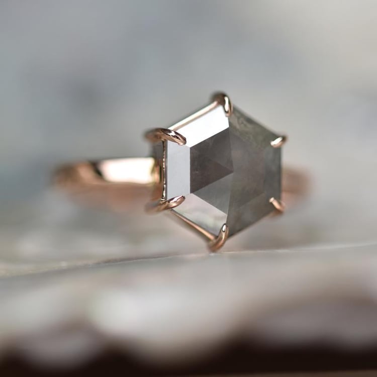 Prsten s diamantem ze zlata 44364